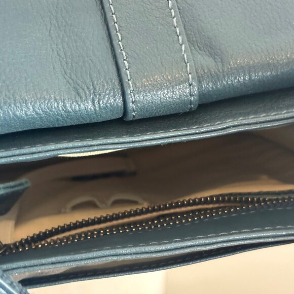 NWOT Minooy Athena crossbody bag in dark green - Picture 5 of 8